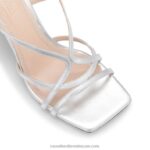 ⁦بروسكو صندل بكعب قطة سترابي 8840R420 فضة نحيف Russell And Bromley⁩ - الصورة ⁦4⁩