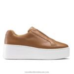 توقف عن حذاء رياضي بدون أربطة 8840R24 تان نحيف Russell And Bromley