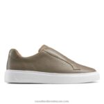 حذاء رياضي بدون أربطة 8840R426 اللون البيج رجال Russell And Bromley