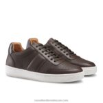 ⁦حذاء رياضي برقبة دائرية من أكسفورد 8840R474 بني رجال Russell And Bromley⁩ - الصورة ⁦2⁩