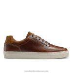 حذاء رياضي خارجي برباط 8840R442 بني رجال Russell And Bromley