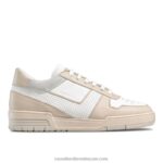 حذاء رياضي مخرم ليغ 8840R444 اللون البيج رجال Russell And Bromley