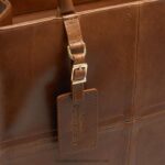 ⁦حقيبة حمل من جلد الغاوتشو 8840R704 Russell And Bromley⁩ - الصورة ⁦3⁩