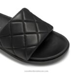 ⁦صندل بغل مبطن ناعم 8840R398 أسود نحيف Russell And Bromley⁩ - الصورة ⁦4⁩
