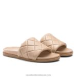 ⁦صندل بغل مبطن ناعم 8840R401 حيادي نحيف Russell And Bromley⁩ - الصورة ⁦2⁩