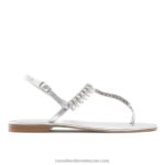 صندل مزين بالكريستال 8840R404 فضة نحيف Russell And Bromley