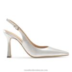 على مضخة نقطة slingback نقطة 8840R104 فضة نحيف Russell And Bromley