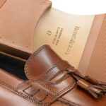 ⁦كيبل 3 كلية متعطل 8840R548 تان رجال Russell And Bromley⁩ - الصورة ⁦4⁩