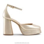 منصة المتطرفة لا تشوبه شائبة 8840R102 معدني نحيف Russell And Bromley