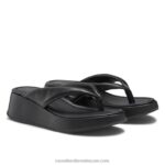 ⁦hoxton اصبع القدم صندل flatform 8840R413 أسود نحيف Russell And Bromley⁩ - الصورة ⁦2⁩