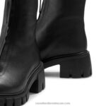 ⁦zipabout التمهيد مكتنزة الجبهة الرمز البريدي 8840R293 أسود نحيف Russell And Bromley⁩ - الصورة ⁦4⁩